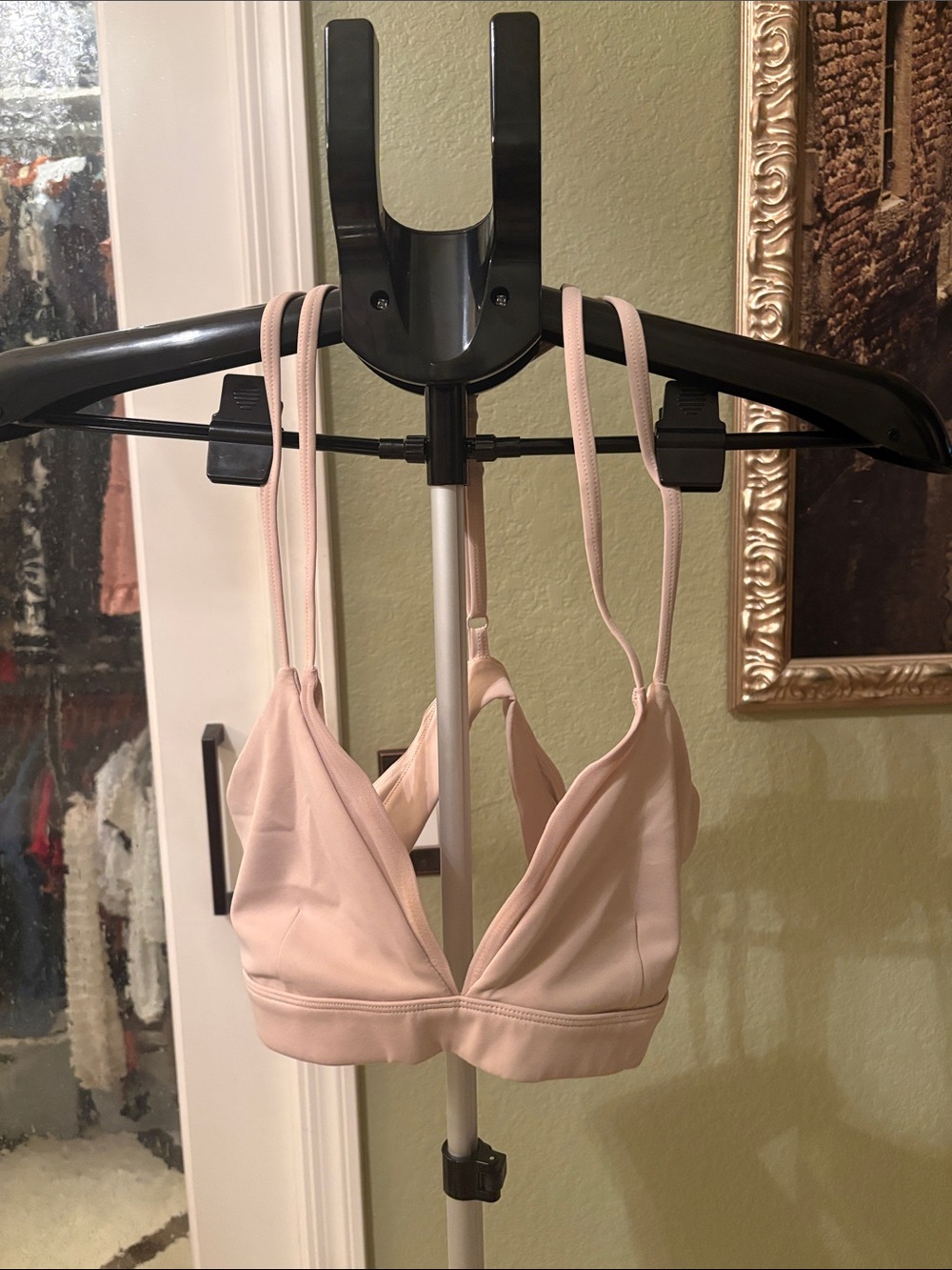 ALO Women’s Nude Triangle Bralette - Soft Support